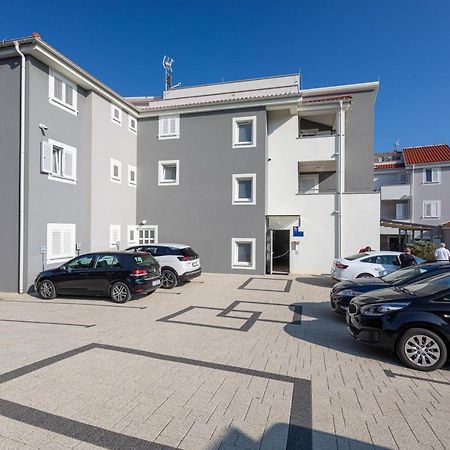 Apartments Crnekovic Tomislava 8A Baška Zewnętrze zdjęcie