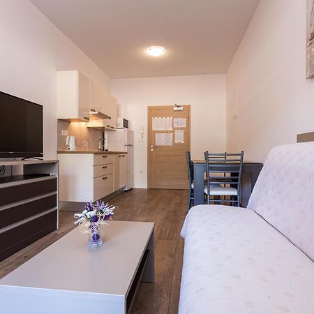Apartments Crnekovic Tomislava 8A Baška Zewnętrze zdjęcie