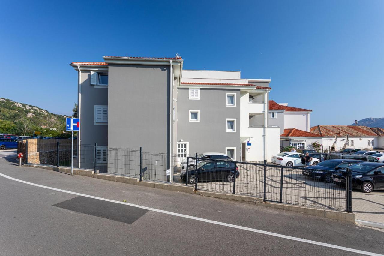 Apartments Crnekovic Tomislava 8A Baška Zewnętrze zdjęcie