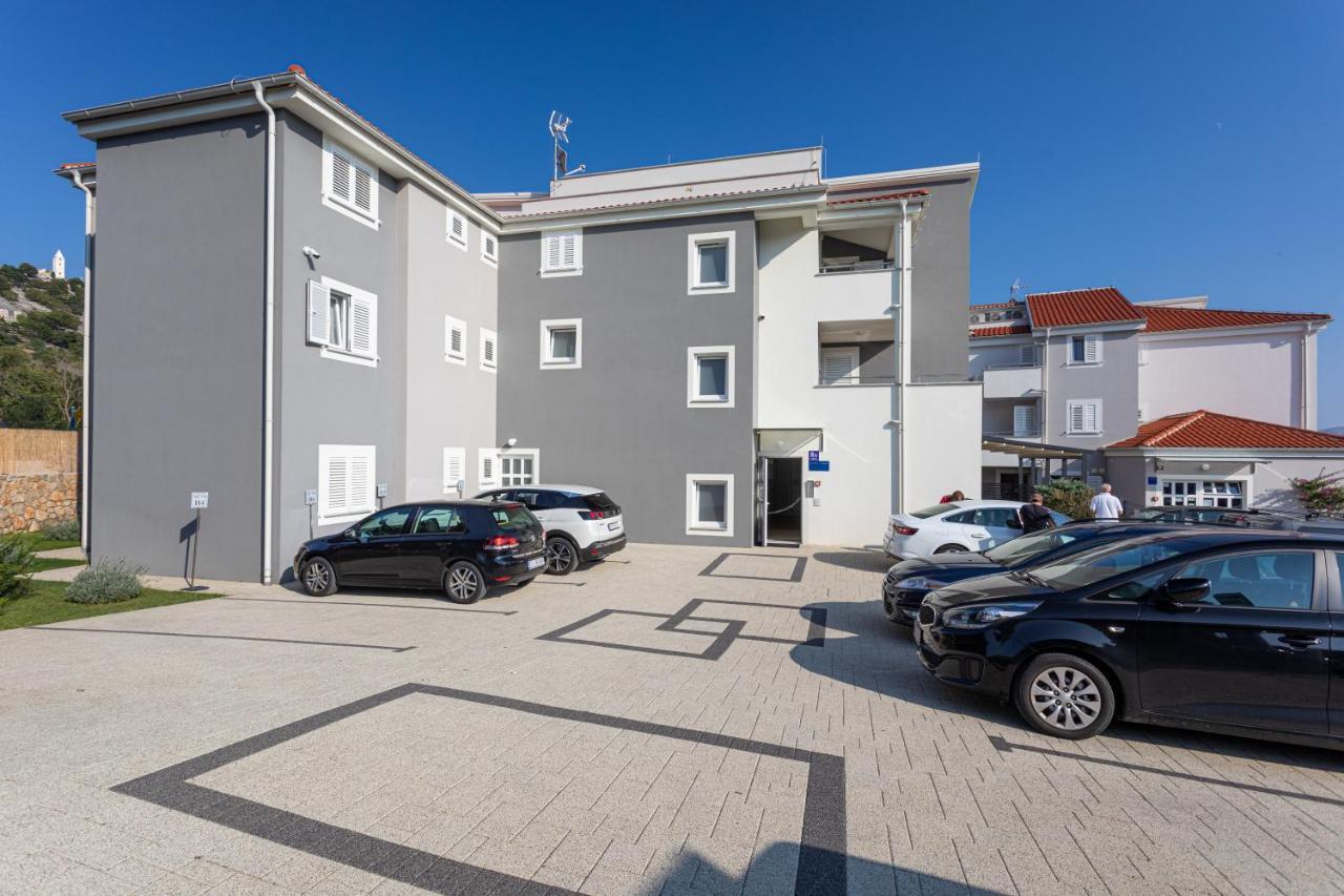Apartments Crnekovic Tomislava 8A Baška Zewnętrze zdjęcie