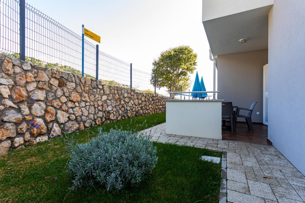Apartments Crnekovic Tomislava 8A Baška Zewnętrze zdjęcie