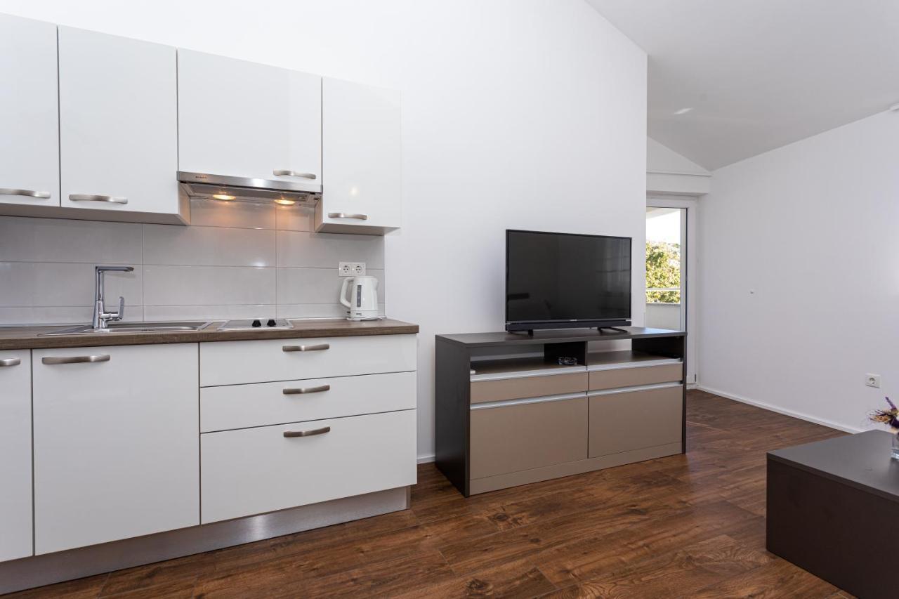 Apartments Crnekovic Tomislava 8A Baška Zewnętrze zdjęcie