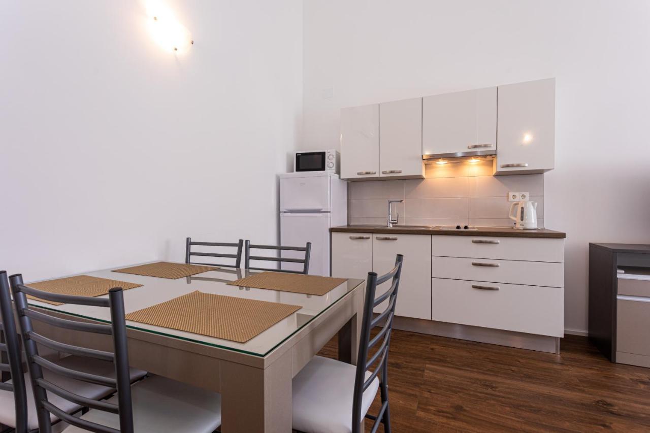 Apartments Crnekovic Tomislava 8A Baška Zewnętrze zdjęcie