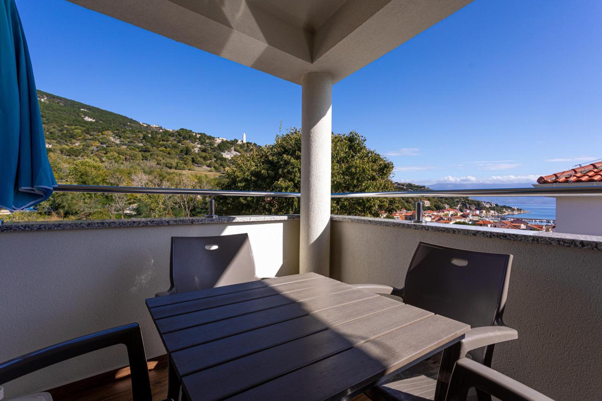 Apartments Crnekovic Tomislava 8A Baška Zewnętrze zdjęcie