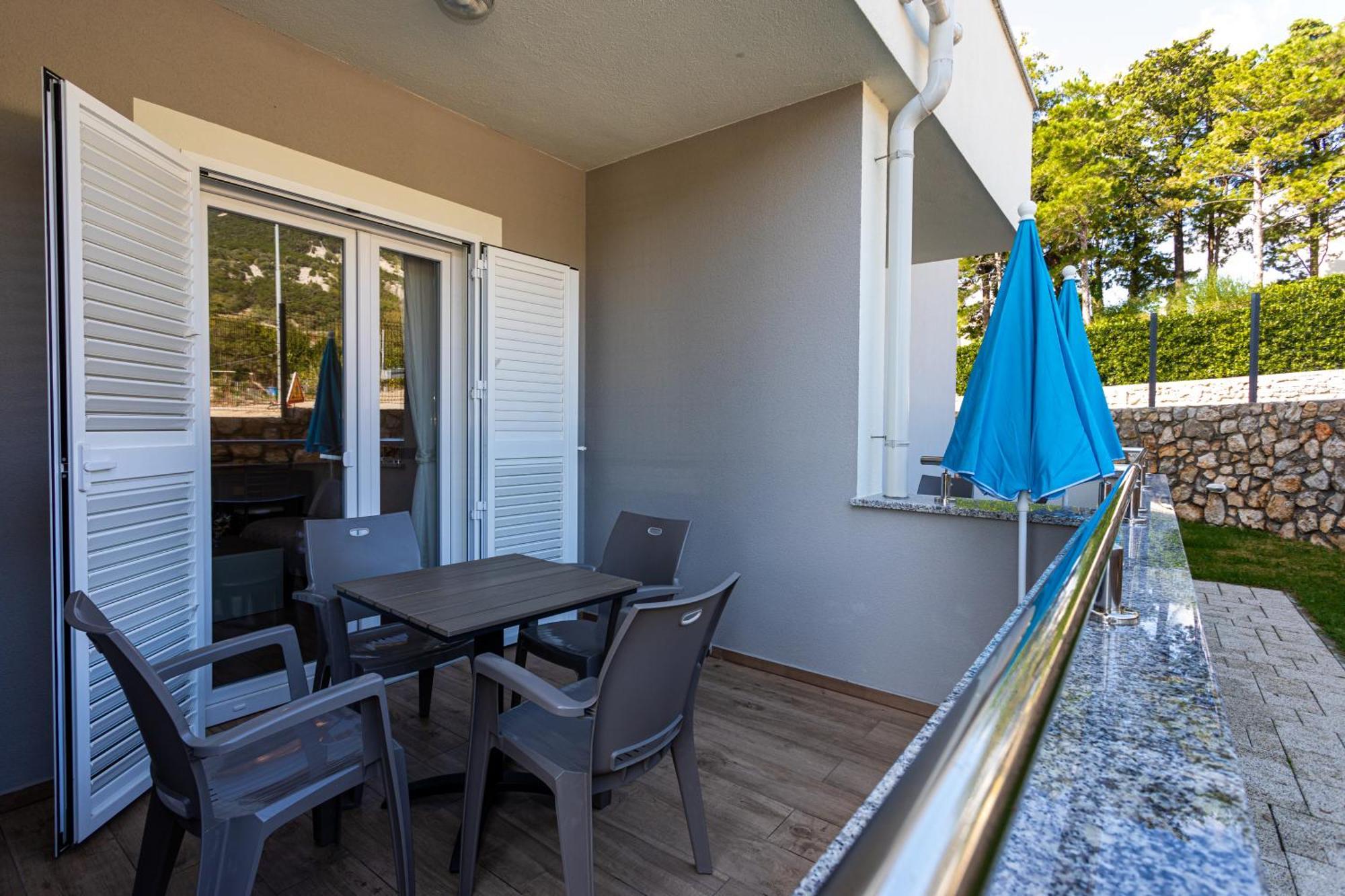 Apartments Crnekovic Tomislava 8A Baška Zewnętrze zdjęcie